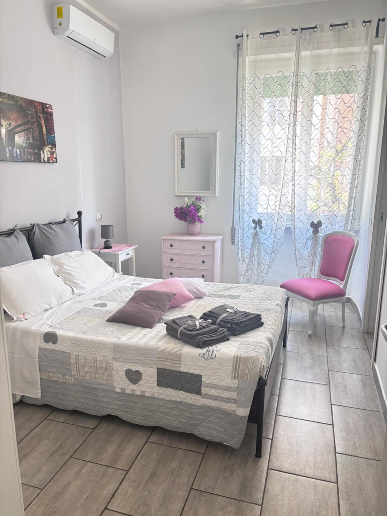 Pietro'S House Apartment โรม ภายนอก รูปภาพ